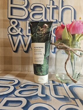 NWT Bath & Body Works Renewing Forest Aromatherapy Set - Green & White